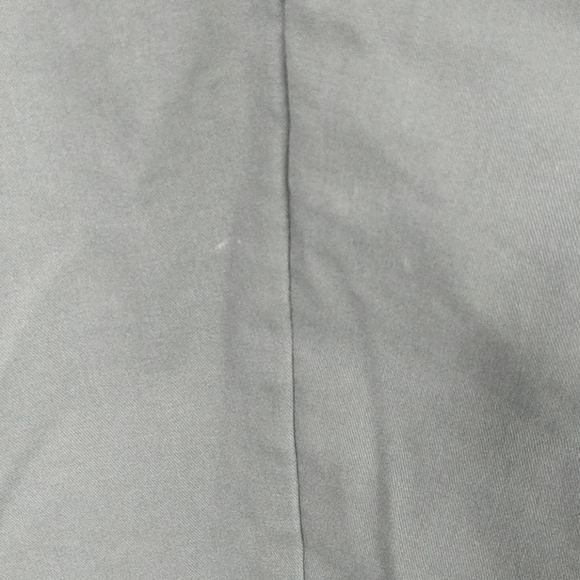 Croft and Barrow 42 Grey/Green Shorts - Picture 3 of 9